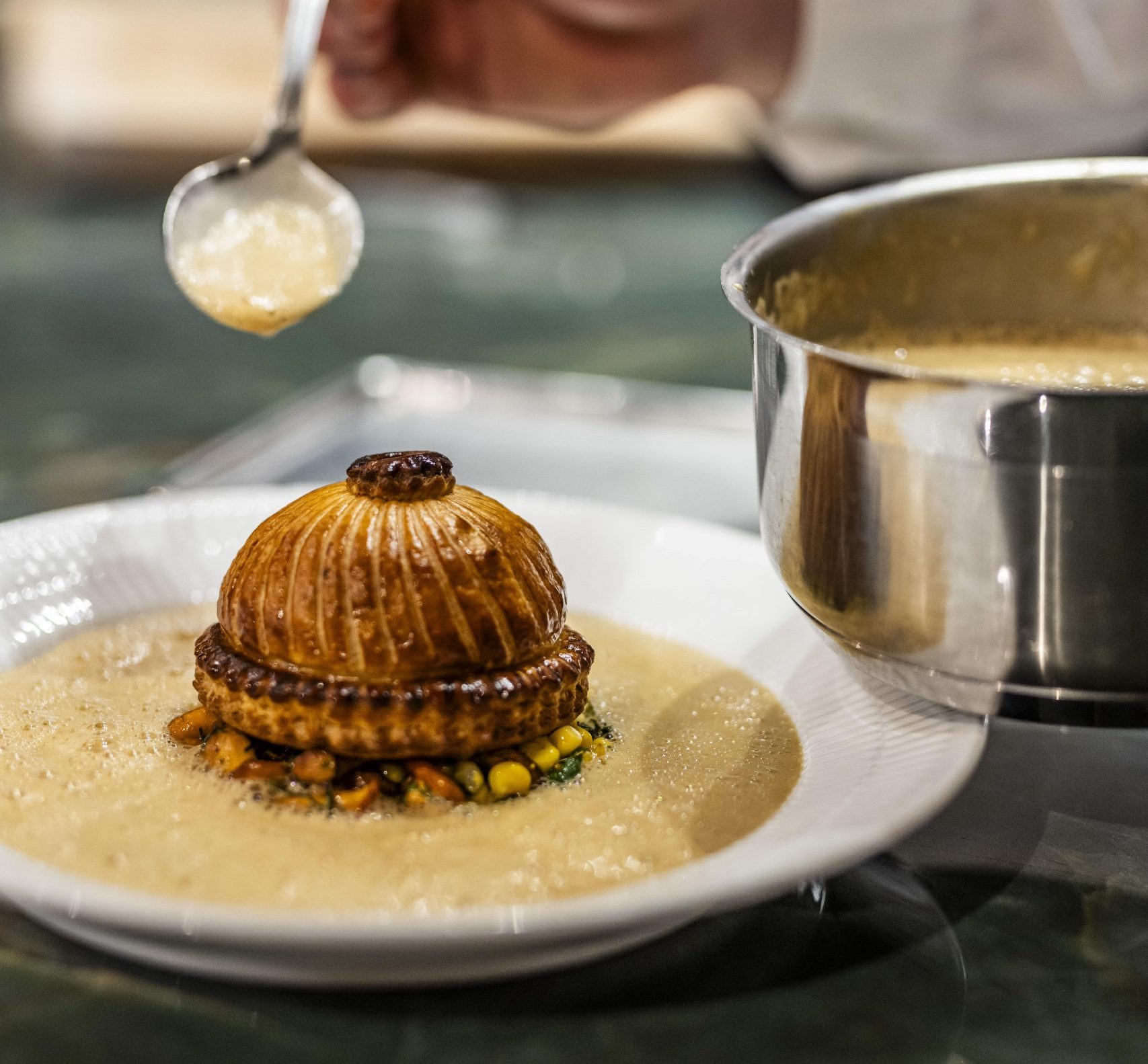Restaurant Salon i København – klassisk gastronomi og vinoplevelse i elegante rammer